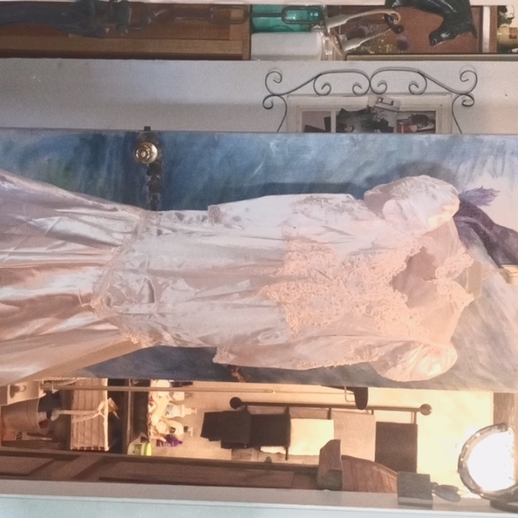 Vintage White satin 1990s wedding gown - Picture 1 of 7